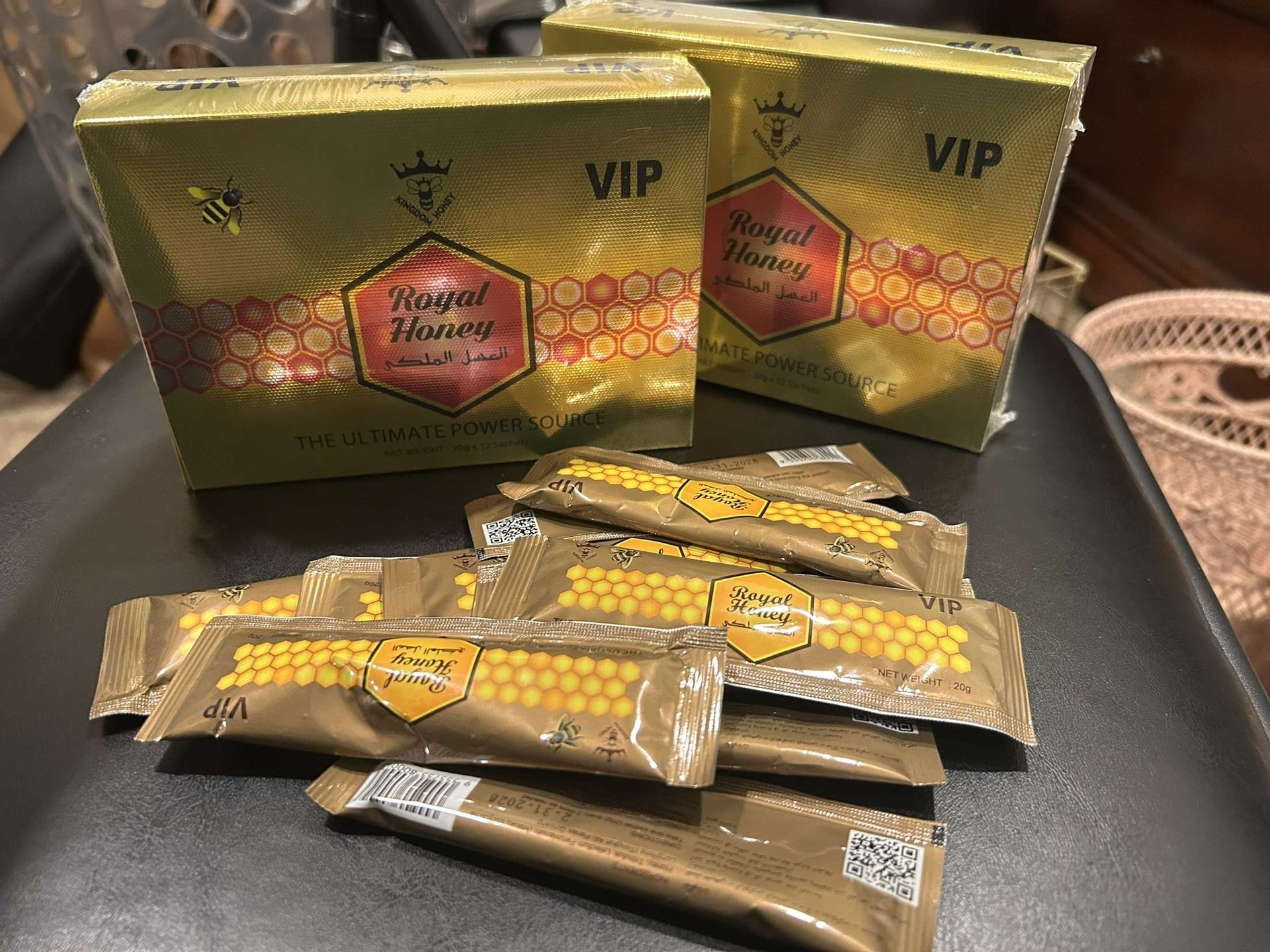 Royal Honey VIP boxes with individually wrapped sticks